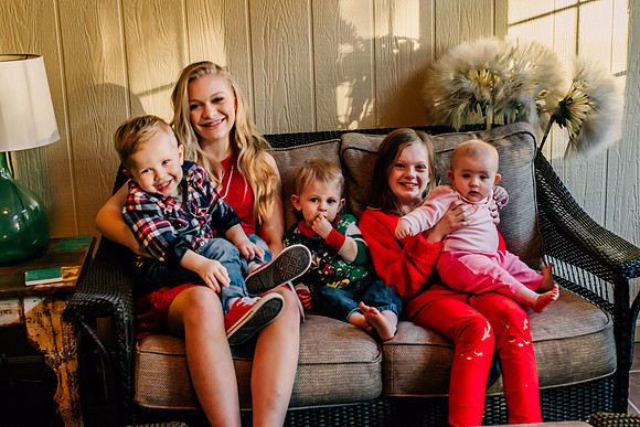 christmas cousins 2018-5